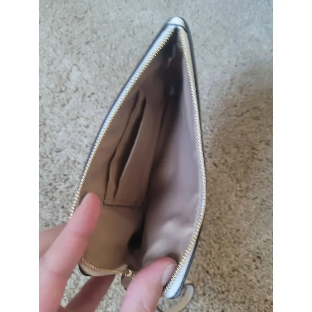 NWT Coach Authentic Chalk LRG CRN ZP‎ Wristlet & Wallet